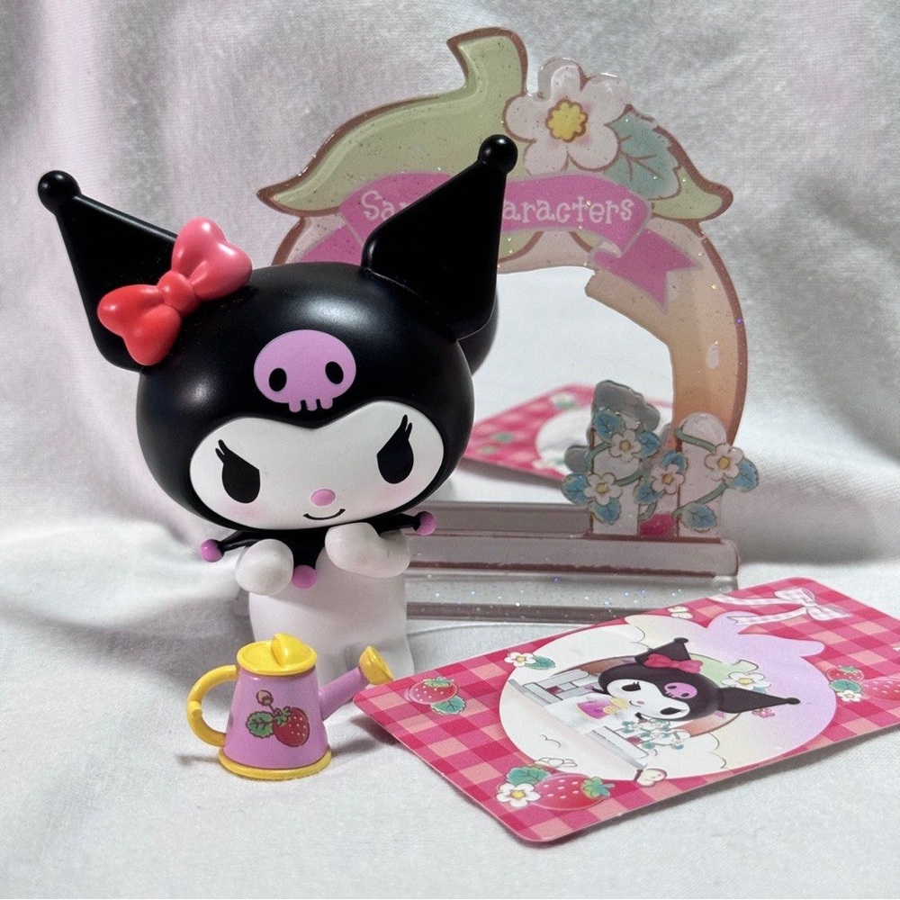 3 / $30 💘 sanrio kuromi strawberry farm figure 🍓🎀